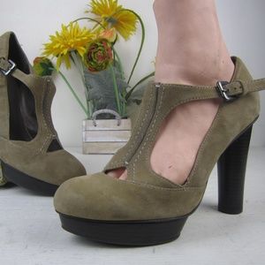 B. MAKOWSKY WOMENS 9.5M BROWN LEATHER STRAP SHOES